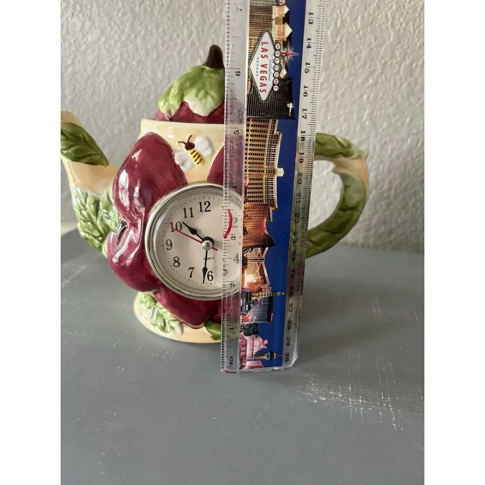 Pure Art Arol Endies 3D Apple Teapot Clock In Working Condition Hand Painted